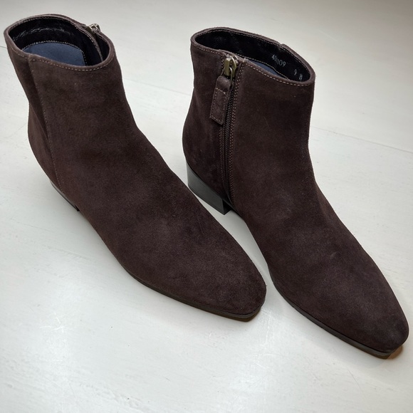 Aquatalia Shoes - Aquatalia Women's Fuoco Suede Ankle Boot - Size 9